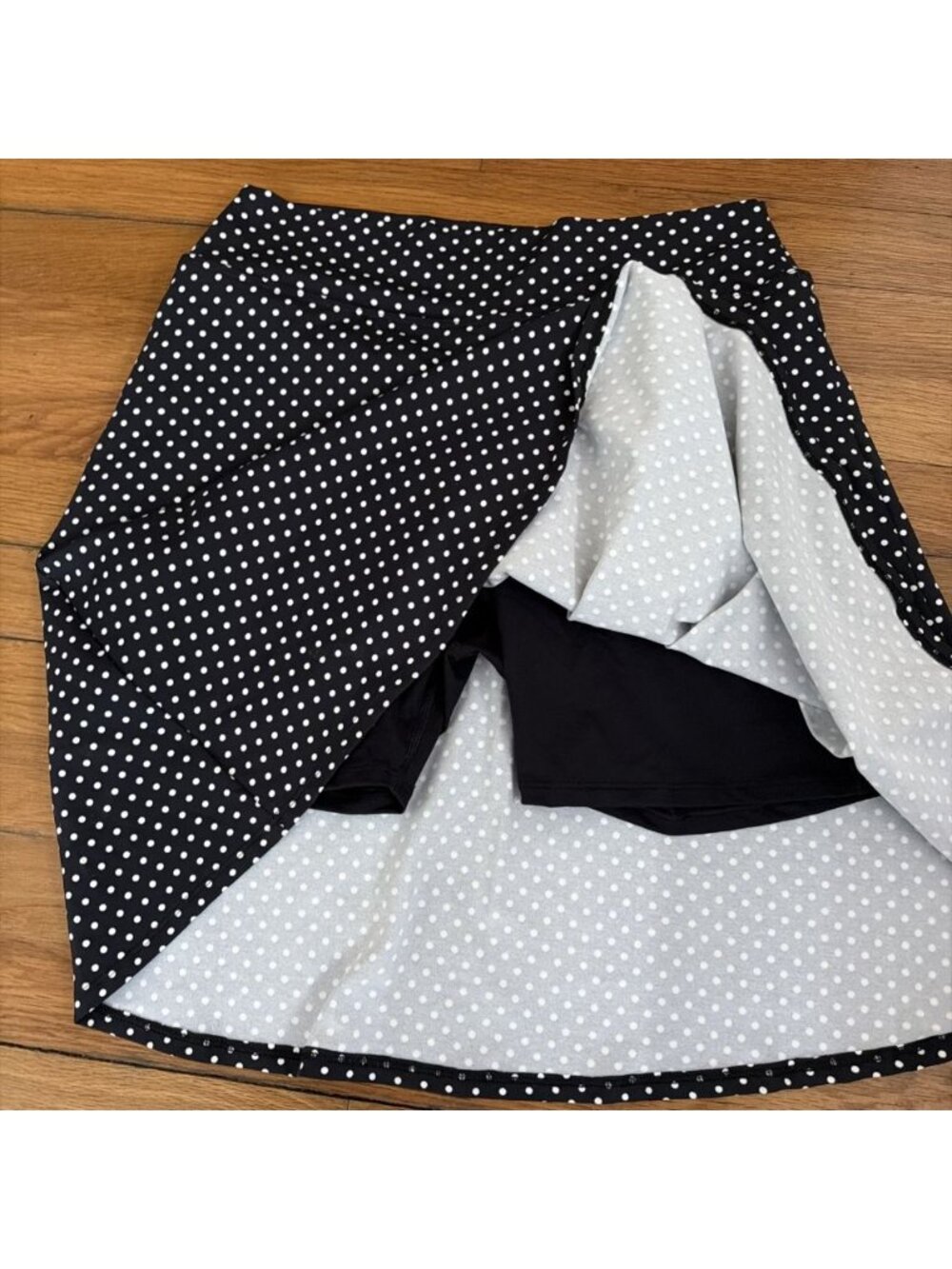 Dona Jo Women's Skort Pleated Polka Dot Tennis Pickleball Size 2 (P9) - Picture 3 of 7